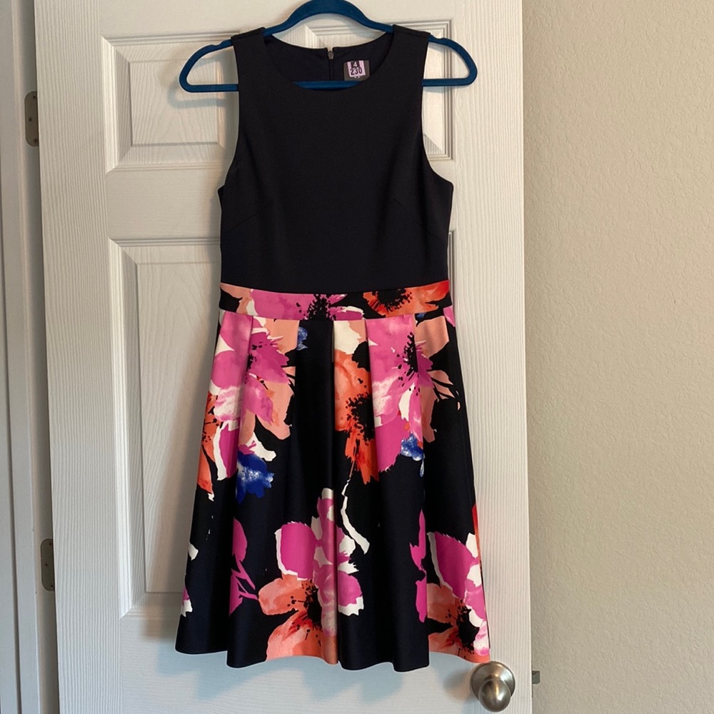 A-line Vince Camuto Floral dress